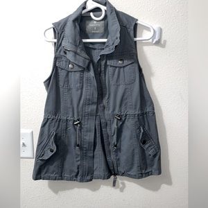Vanity vest. Grey. Size small